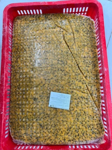 Маракуйя пюре с семечкой пласт FRUITEX, 20 кг